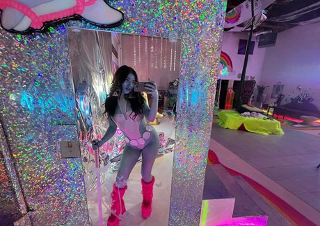 Emmac cb nudes actress picture