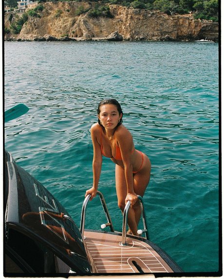 Lily Chee pornstar naked pic