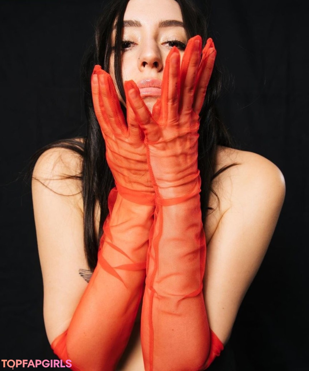 Elohim high quality pornstar pic