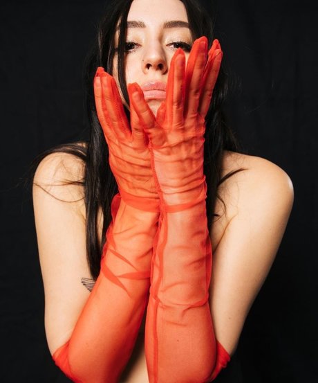 Elohim pornographic actress pic