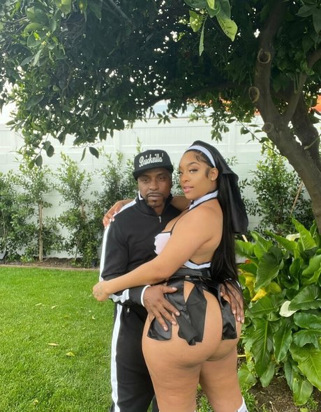 keykrackinass beautiful model photos