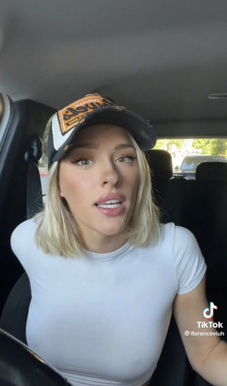 Emily Viuhkola top profile image