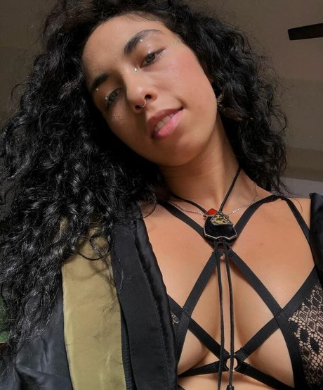 Indigo De Souza pornstar top pic