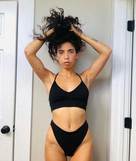 Indigo De Souza erotic actress photo