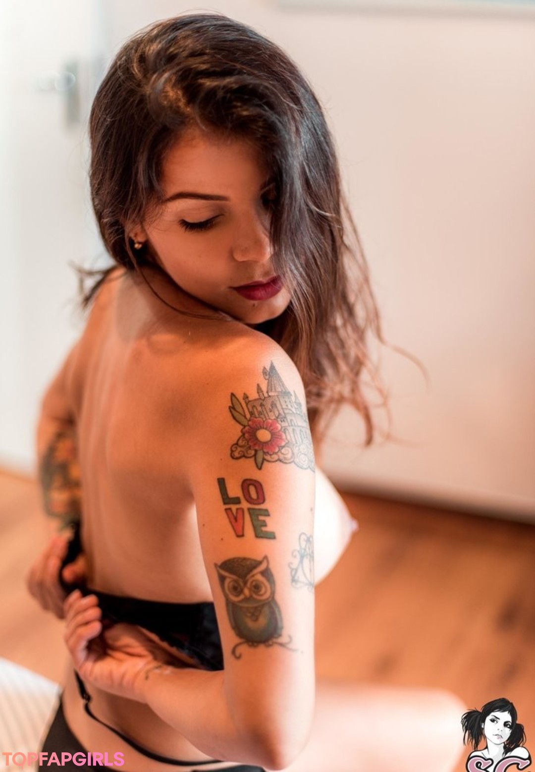 Jeeh Suicide actress archive