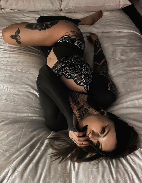 droptopsavage model nice galleries