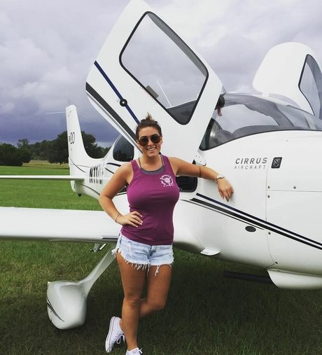 Cassidy Daiagi model art photo