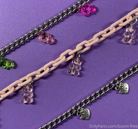 bunni free beautiful model photos