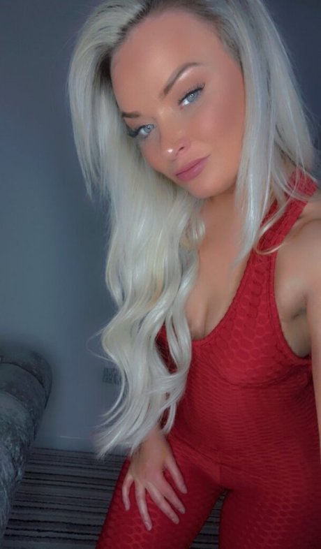 Destiny Eastwest model porn picture