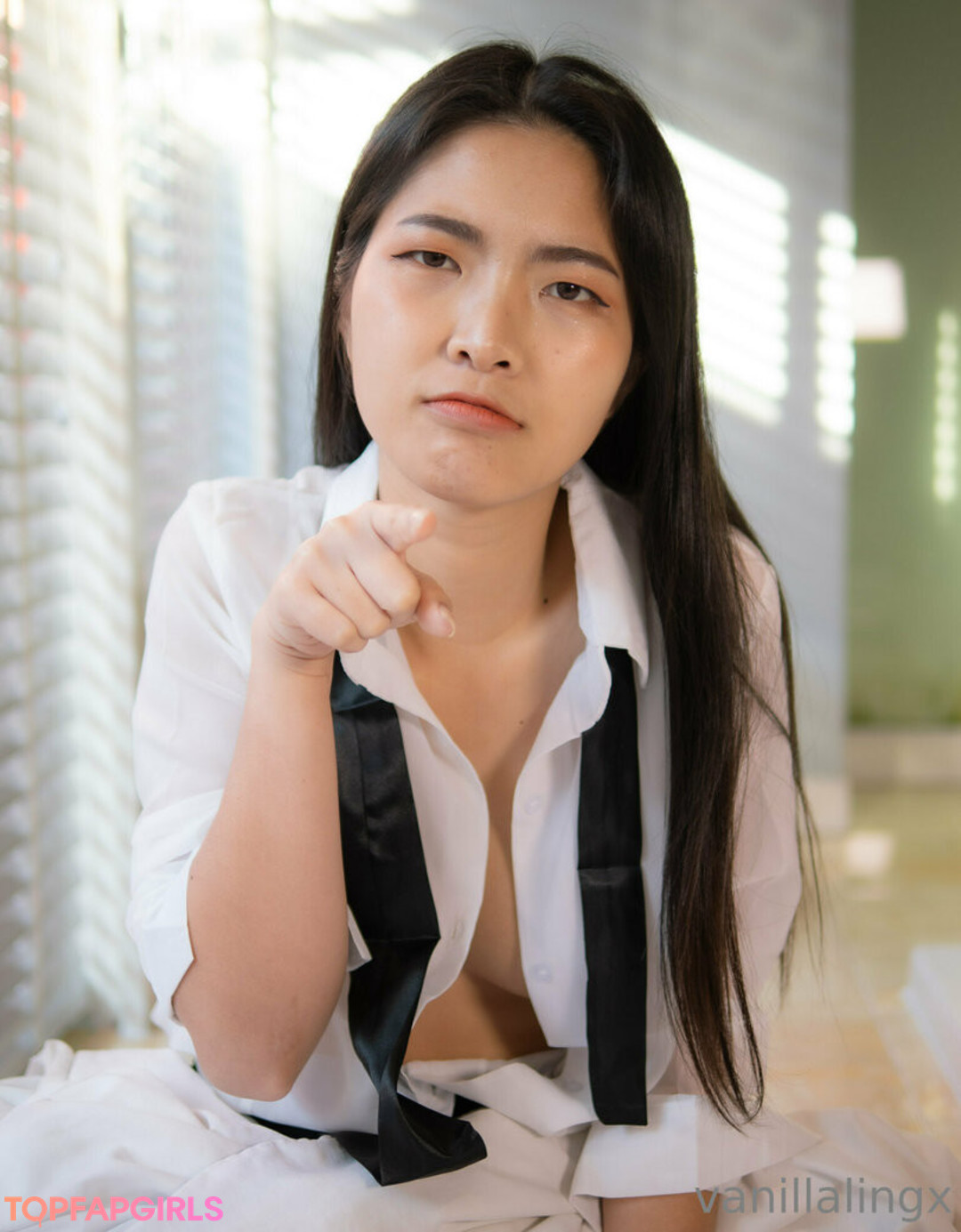 vanillalingx hot model img