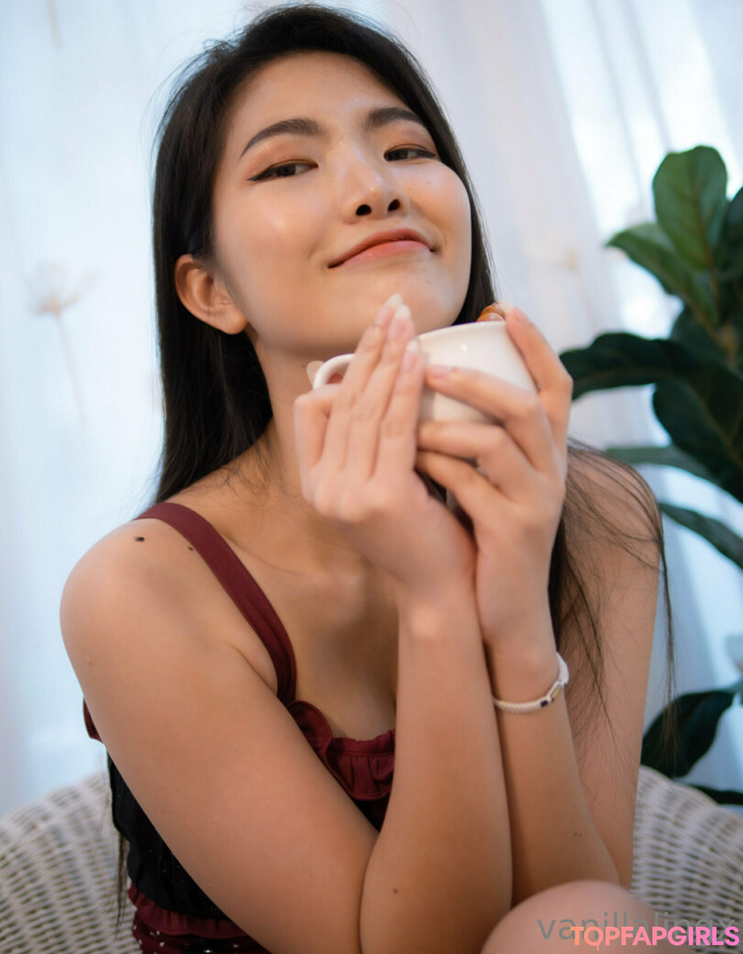 vanillalingx high quality actress photo