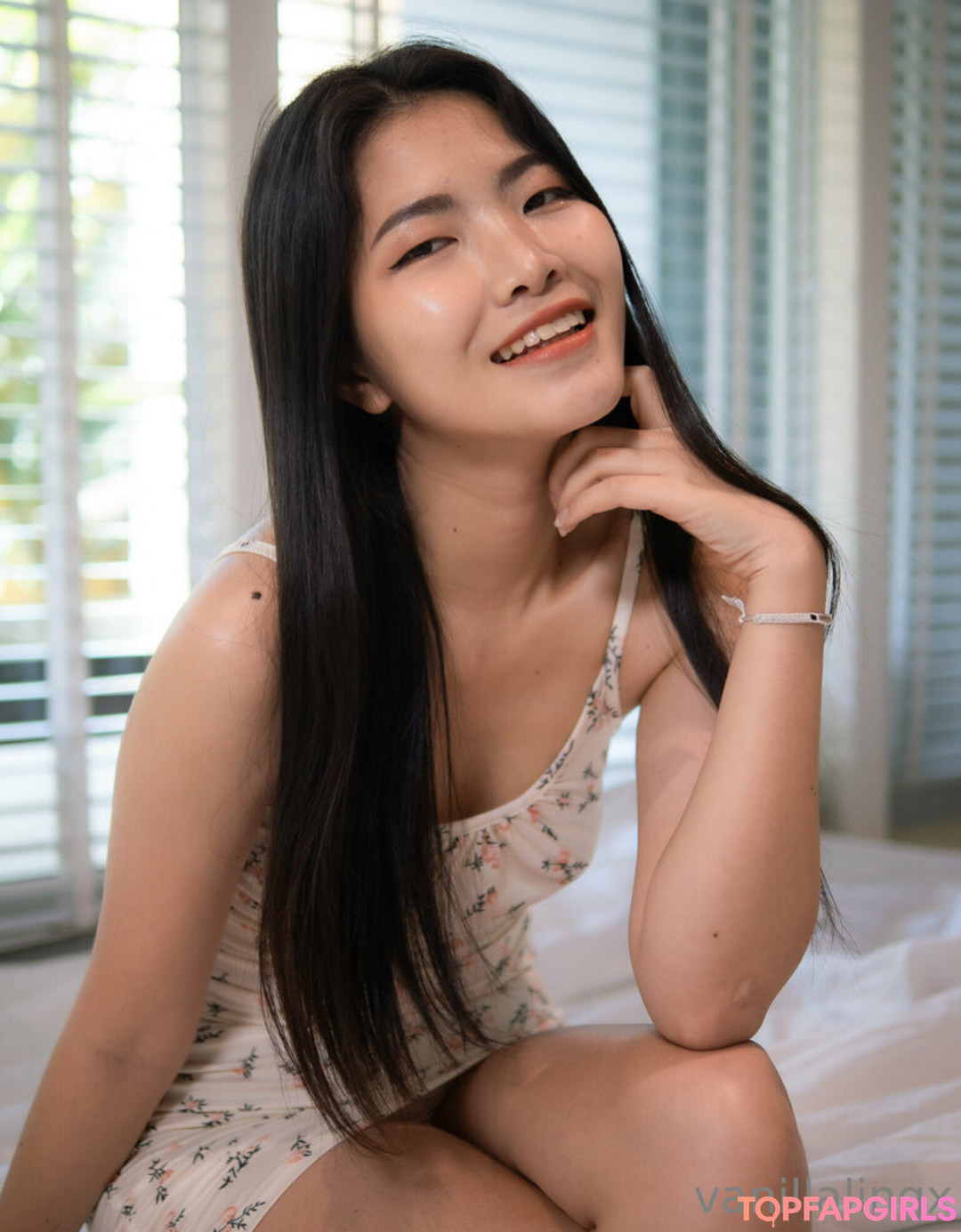 vanillalingx hot model photo