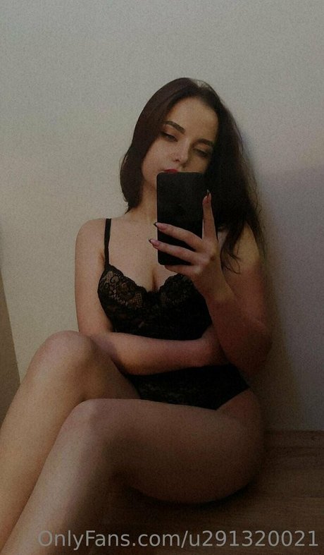 black hair milf onlyfans free porn images