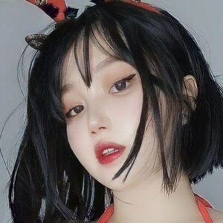 Mizaki Levi model naked pics