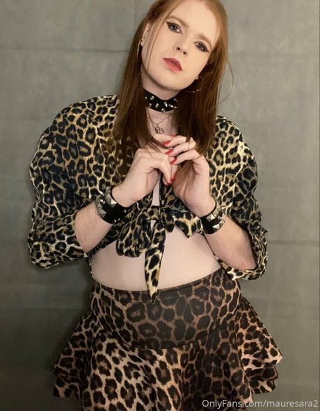 mauresara2 adult model img