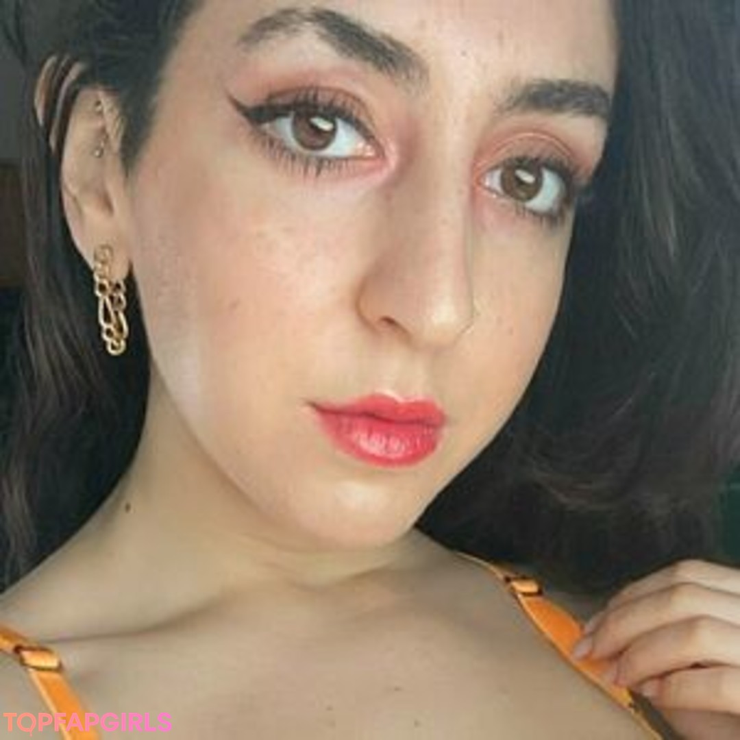pretzellefree model sex pic
