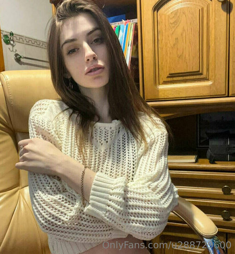 annie minor pornstar sexy pictures