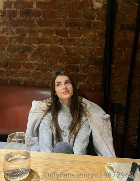 annie minor beautiful star photo