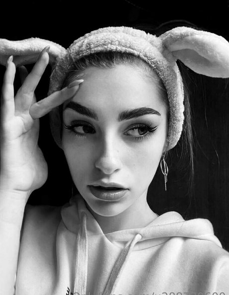 annie minor model porn images