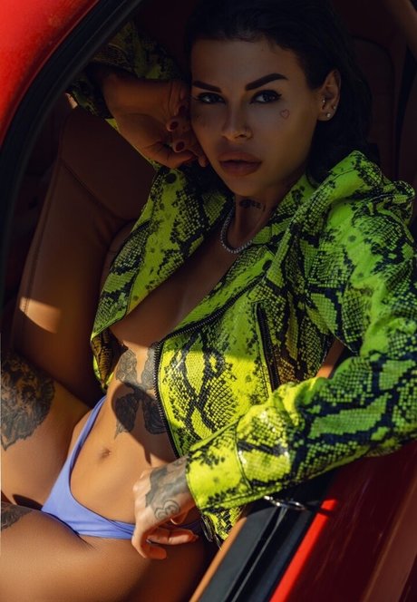 Lady Vamp top profile image