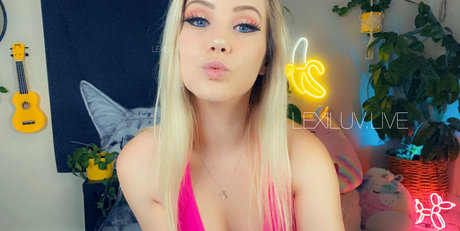 luvlexi star exclusive image