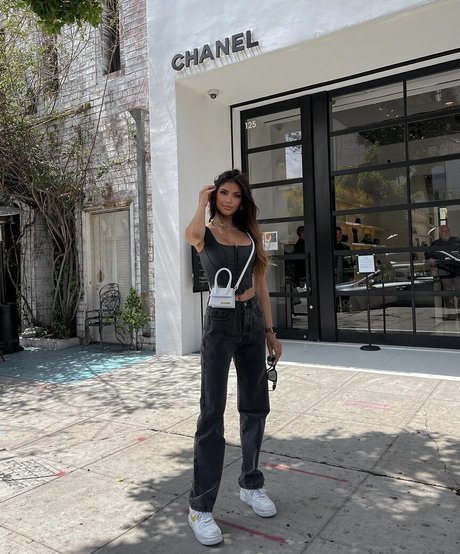 amateur wife onlyfans free photo