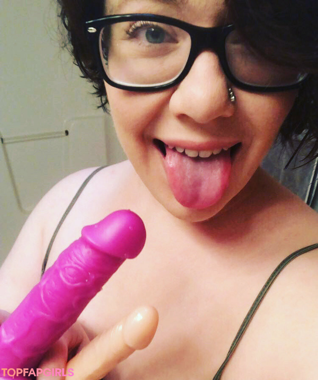 petite skinny onlyfans pornographic pic