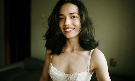 Ella Flare high quality star images