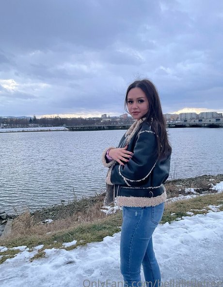 bellalittlefree22 hd actress pictures