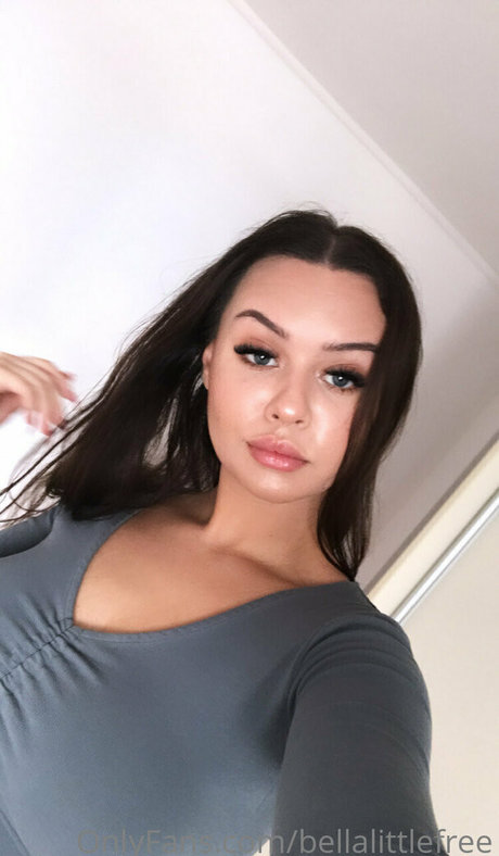 bellalittlefree22 nude actress pics