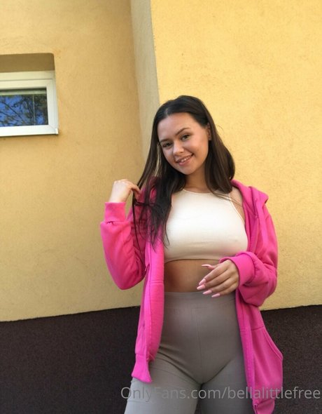 bellalittlefree22 erotic actress image