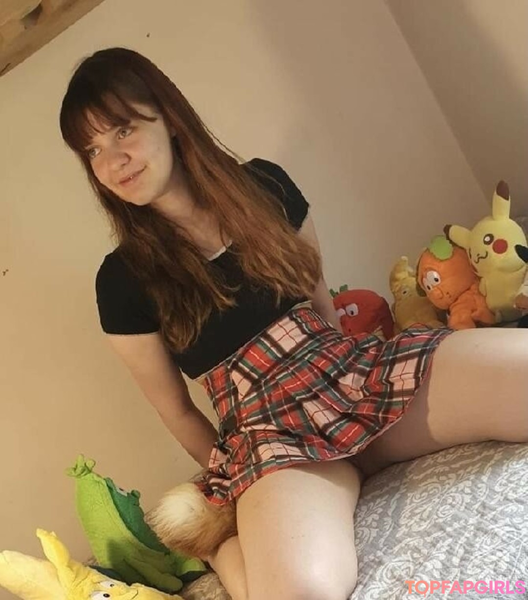thecutestuffedanimal model naked images