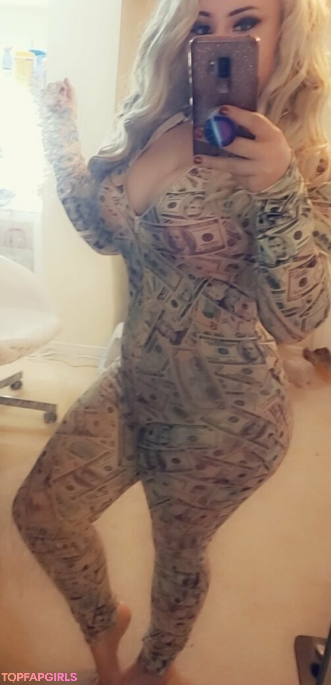 urpawgkylie star free gallery