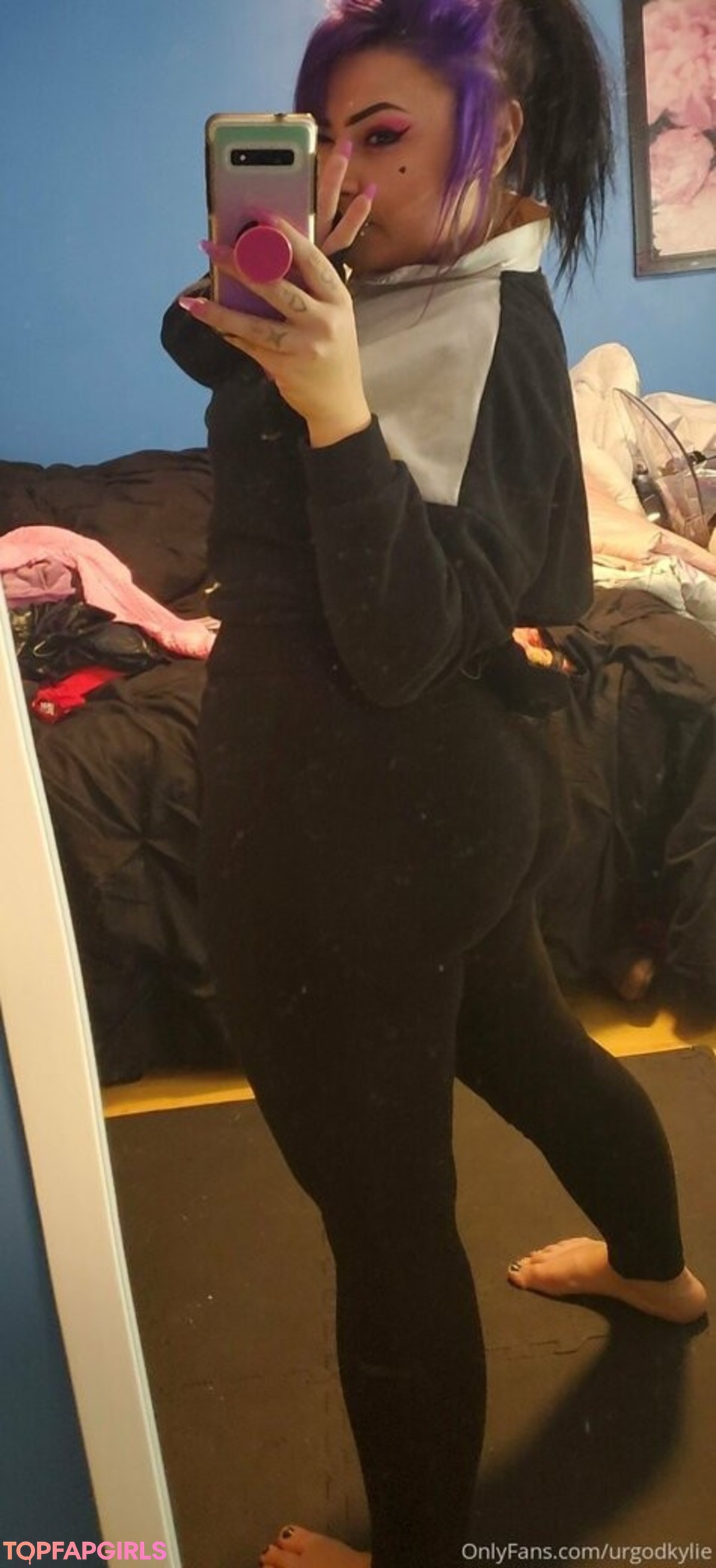 gloryhole wife onlyfans nude img