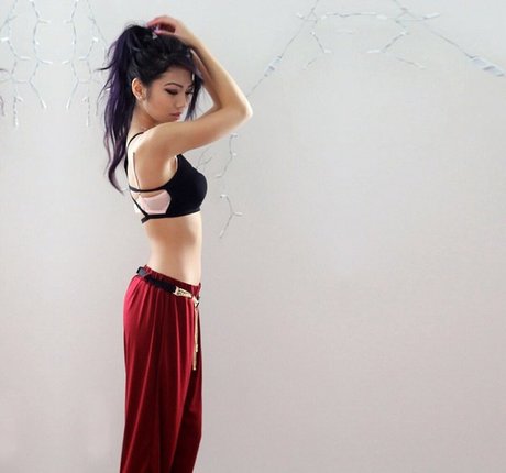 Wanderlustss naked model pic