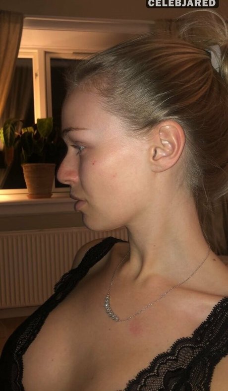 Frederikke Bach pornstar pretty photo