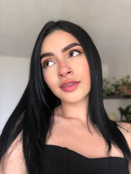 La Nea Y La Dama model naked archive