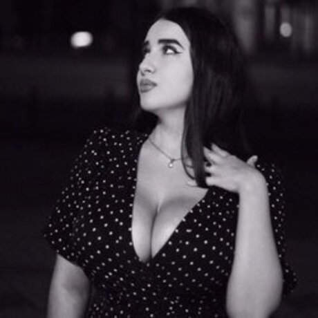 Sara Black art star picture