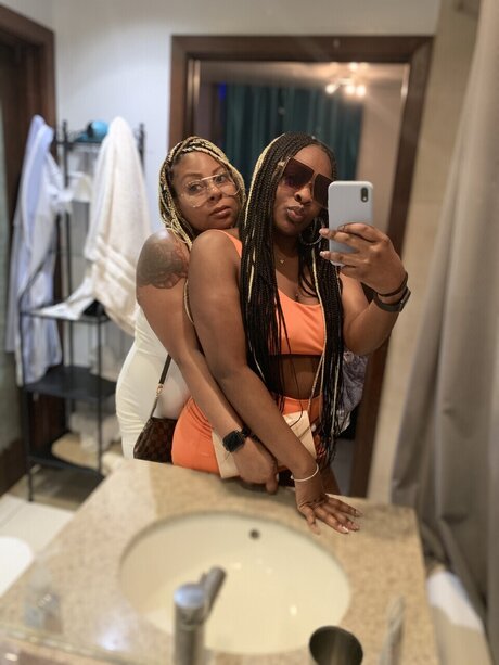 Shebealloverme nudes model photo