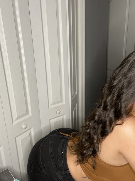 u81242289 xxx model pictures