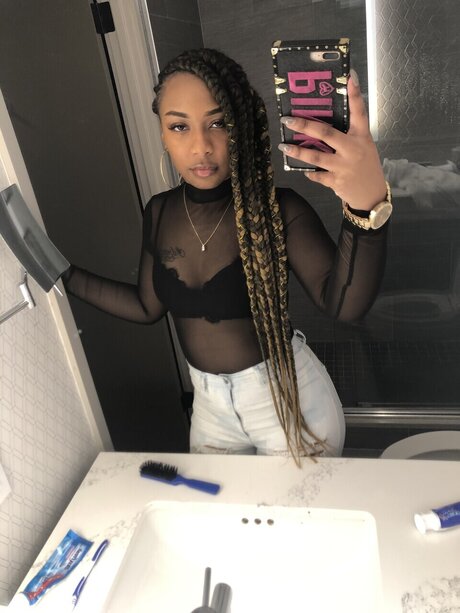 Kier Nichole model hot images