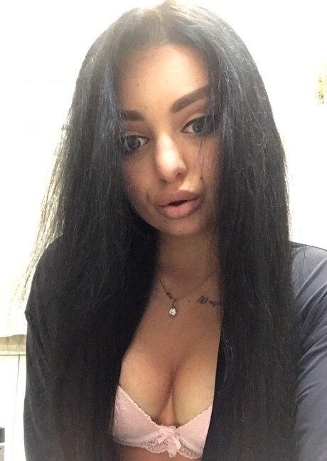 _Milla hocolate_ model high quality pic