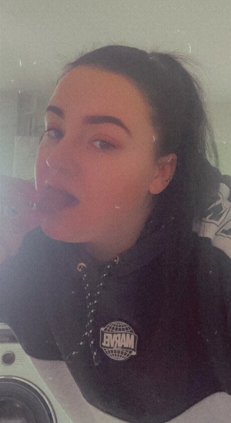 Kazza nude star images