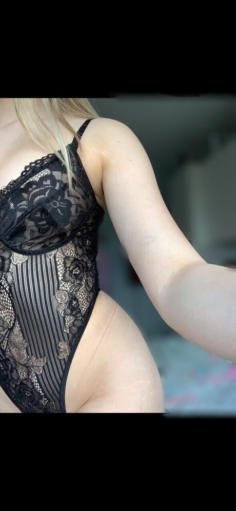 Scarlettdyaxo pornstar hot photo