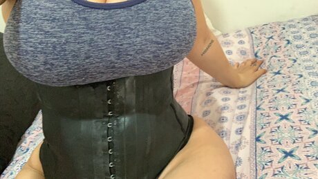 Babyg erotic pornstar photo