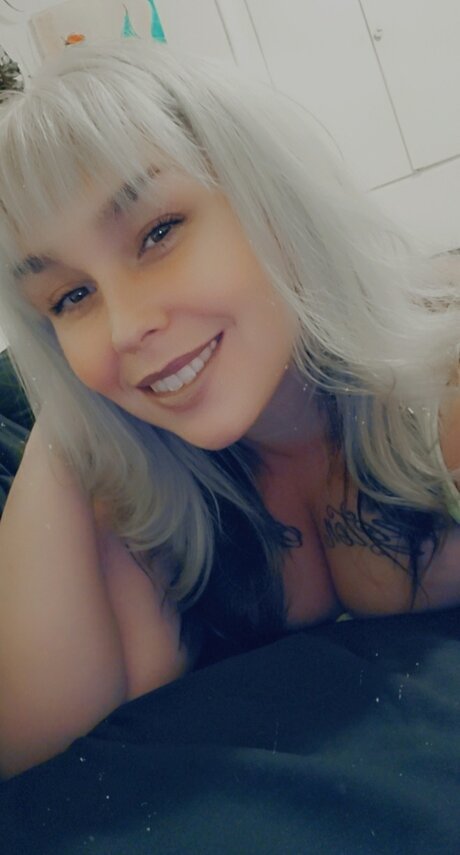 Chelain Christian star top photo