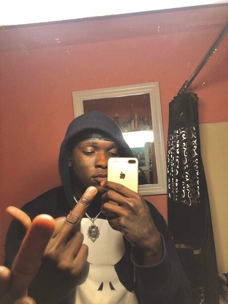 DA H nude pornstar img