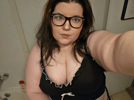 petite skinny onlyfans exclusive pic