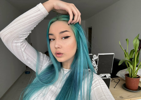 littlealicexxx pornstar naked pic