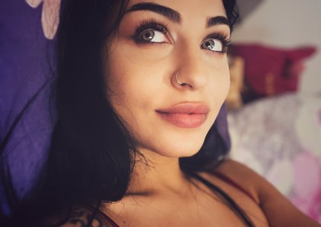 crewkaarina pornstar hot images